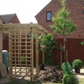 200x200-urban-rural-landscapes-case-small-overlooked-garden6