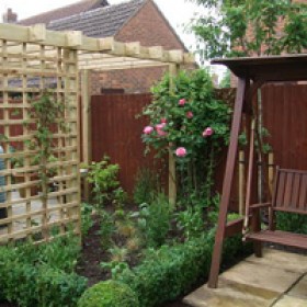 200x200-urban-rural-landscapes-case-small-overlooked-garden9